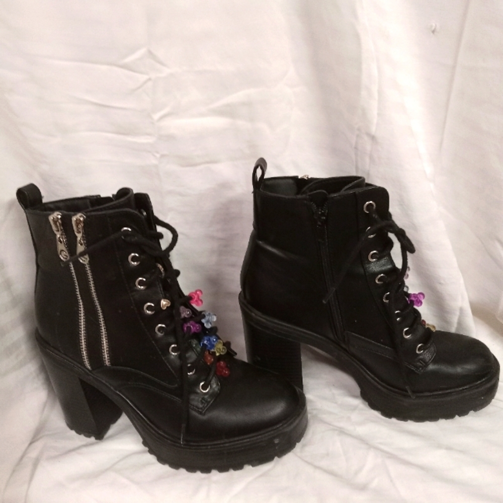 GBG LOS ANGELES Boots Black ,Faux Leather Zipper, 4" Chunky Heels Sz 8.5
